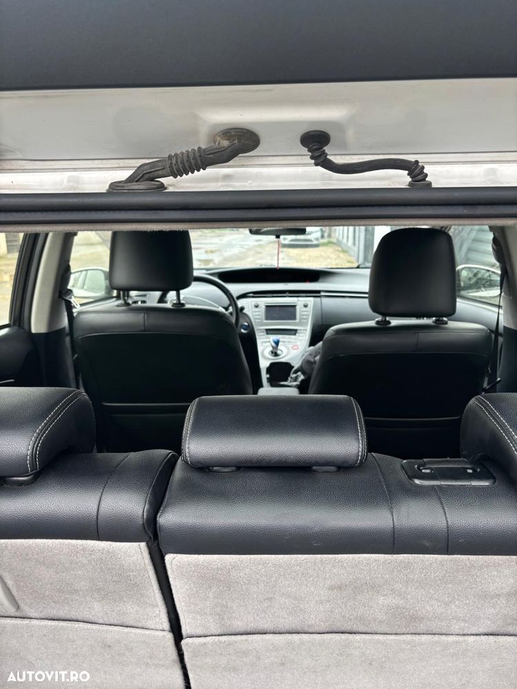 Toyota Prius 1.8 Dual VVT-i Luna - 10