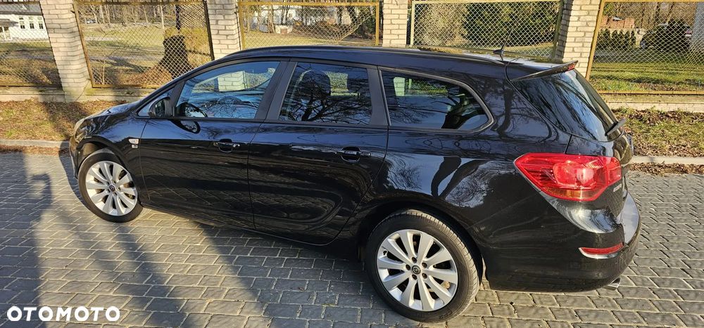Opel Astra 1.4 Turbo 150 Jahre - 30