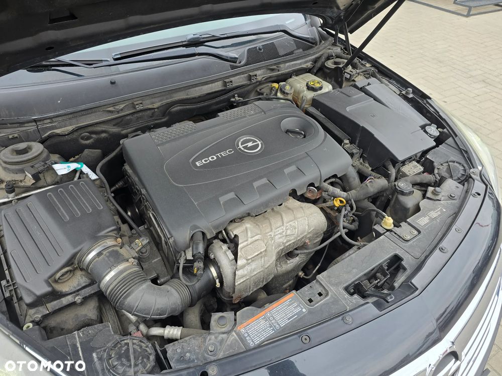 Opel Insignia - 12