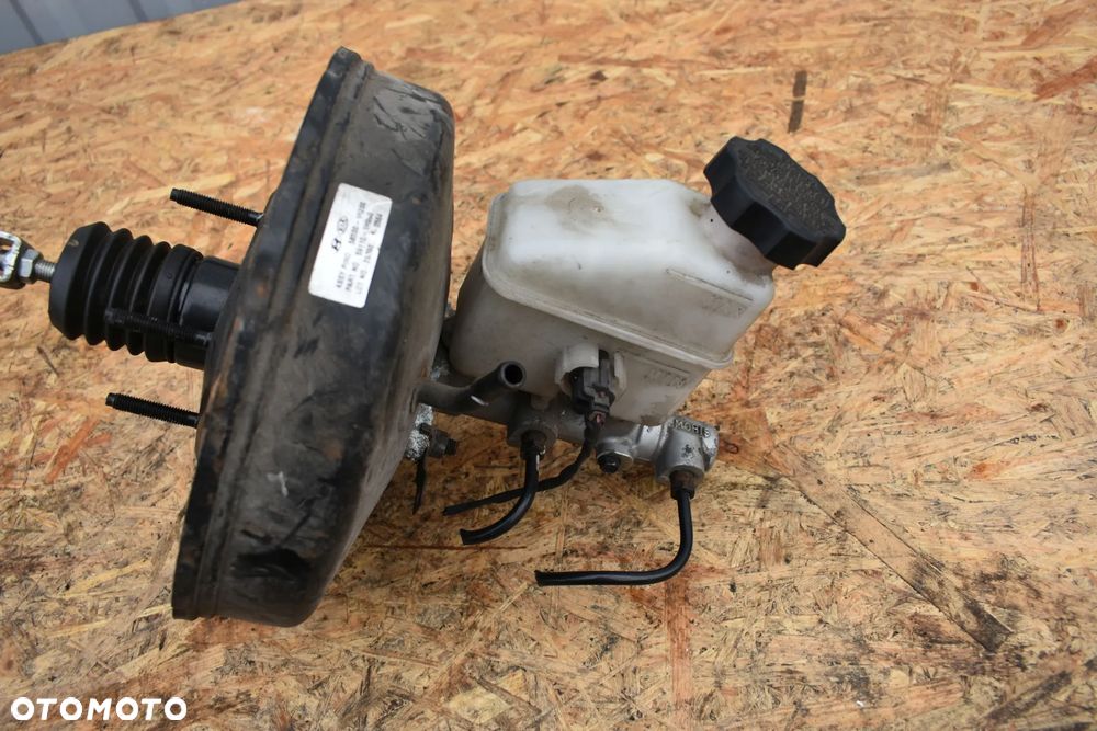 SERWO HAMULCOWE HYUNDAI I30 1.6CRDI 58500-1H200 - 2