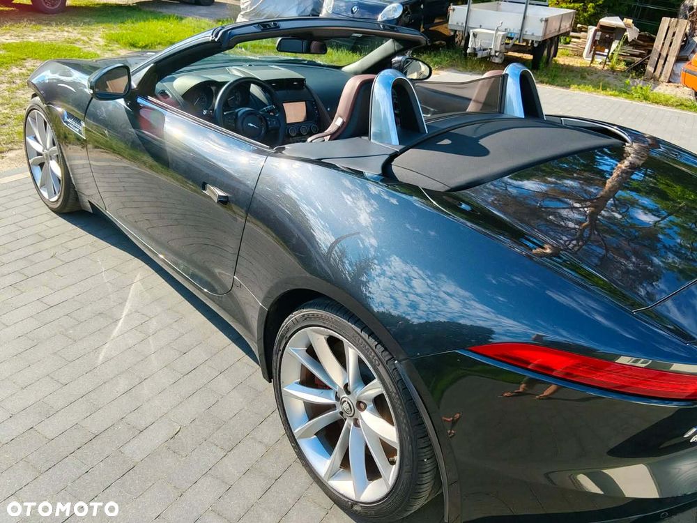 Jaguar F-Type S - 9