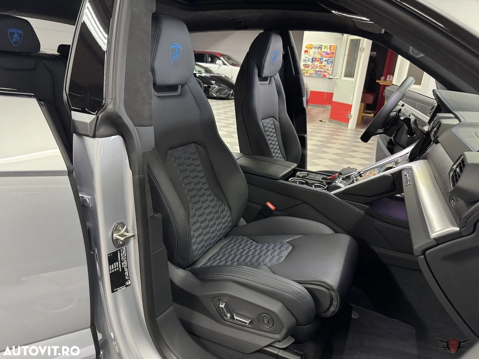 Lamborghini URUS - 19