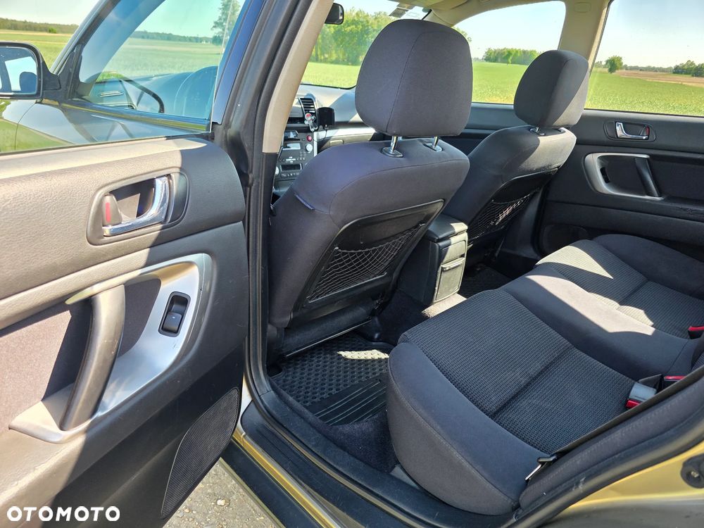 Subaru Outback - 14