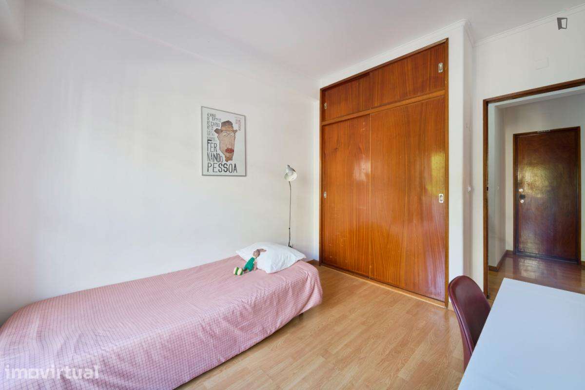 Quarto - localizado em Arroios Lisbon - Grande imagem: 5/35