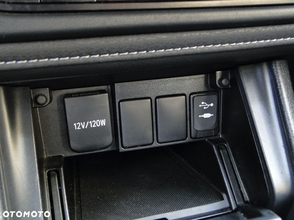 Toyota Auris 1.6 Premium - 31