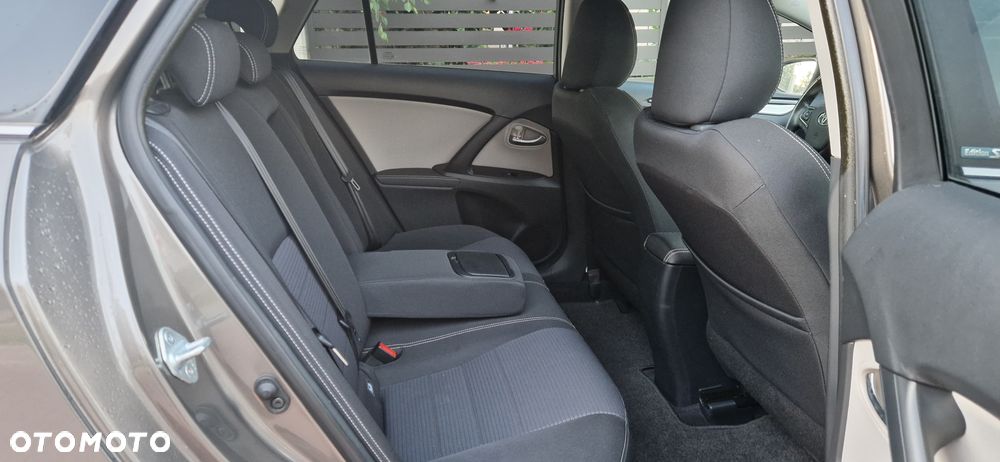 Toyota Avensis 1.8 Prestige MS - 34