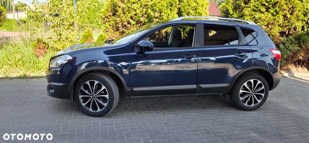 Nissan Qashqai 2.0 dCi 4 x 4 DPF tekna - 9