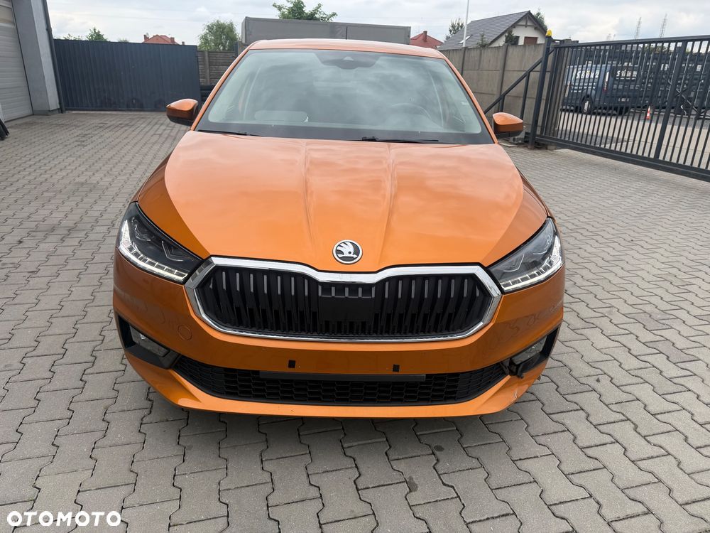 Skoda Fabia 1.0 TSI Style Color - 11