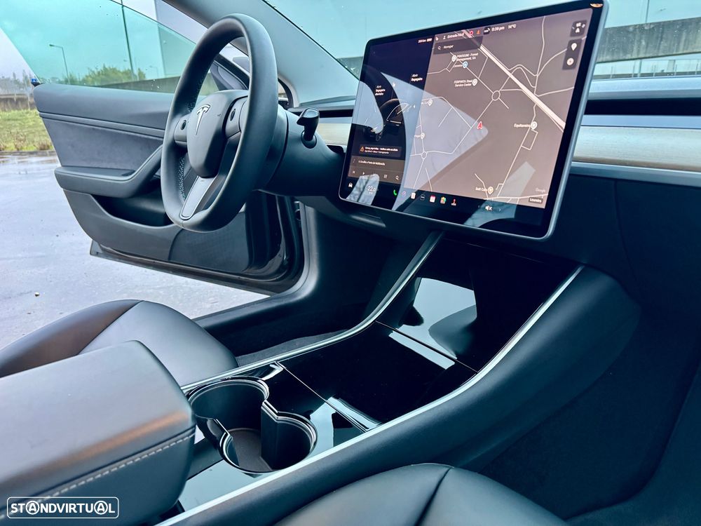 Tesla Model 3 Standard Range Plus RWD - 30
