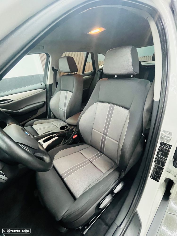 BMW X1 18 d xDrive Pack M - 23