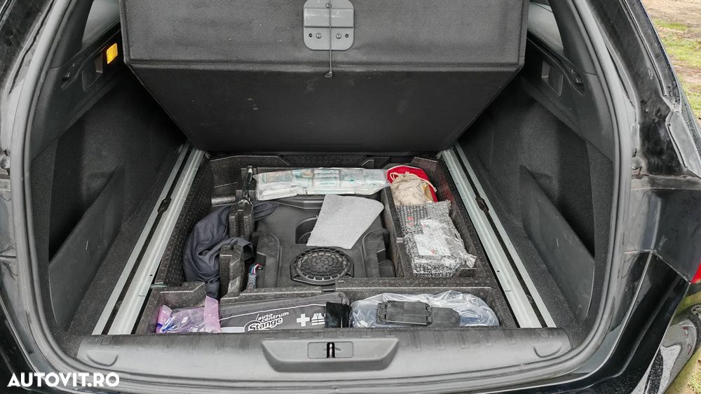 Peugeot 308 SW PureTech 225 GPF EAT8 Stop & Start GT - 25