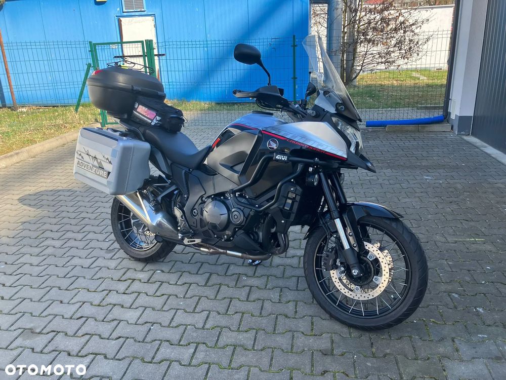 Honda VFR - 1