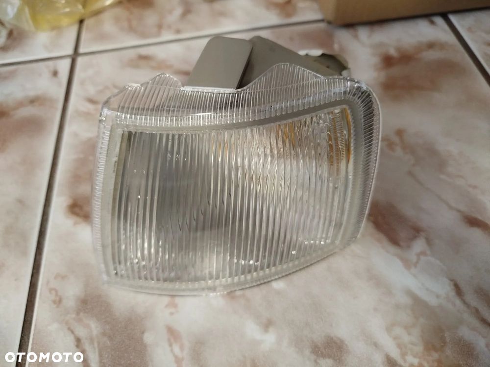 KIERUNKOWSKAZ VECTRA BIAŁY Lampa kierunkowskazu przód L ewy migacz  OPEL VECTRA A 04.88-11.95 - 1