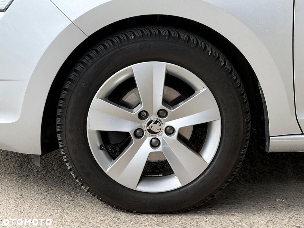 Skoda RAPID - 9