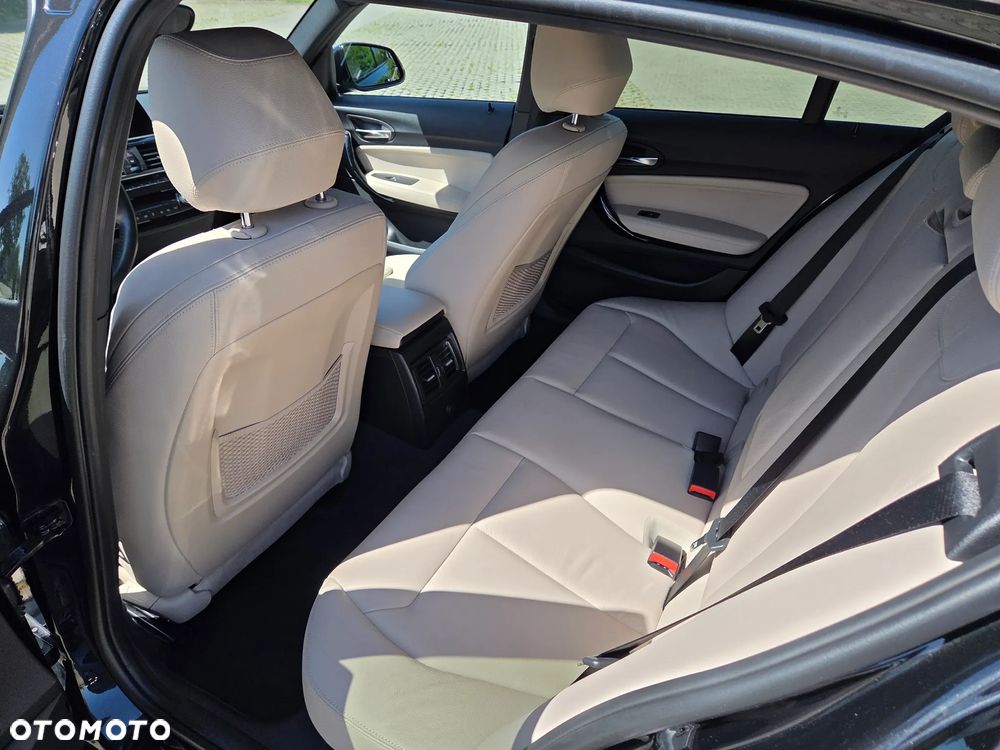 BMW Seria 1 - 10