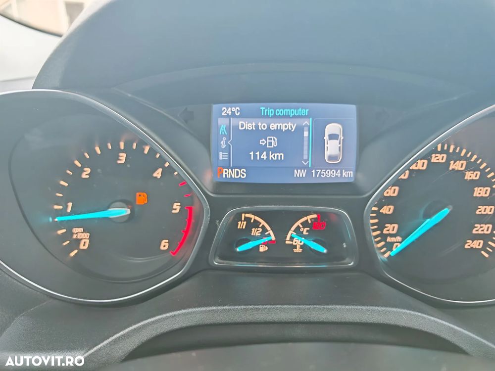 Ford Kuga 2.0 TDCi 4WD Powershift Titanium - 26