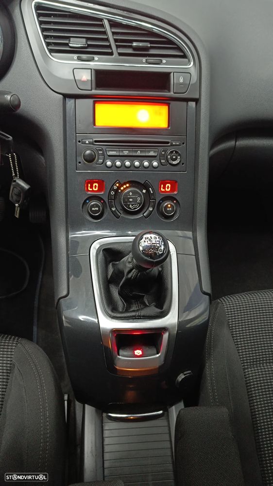 Peugeot 5008 HDI FAP 150 Style - 19