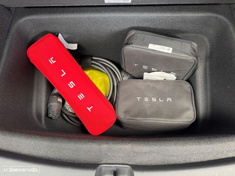 Tesla Model Y Tração Traseira - 45