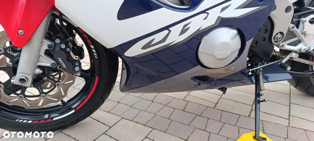 Honda CBR - 38