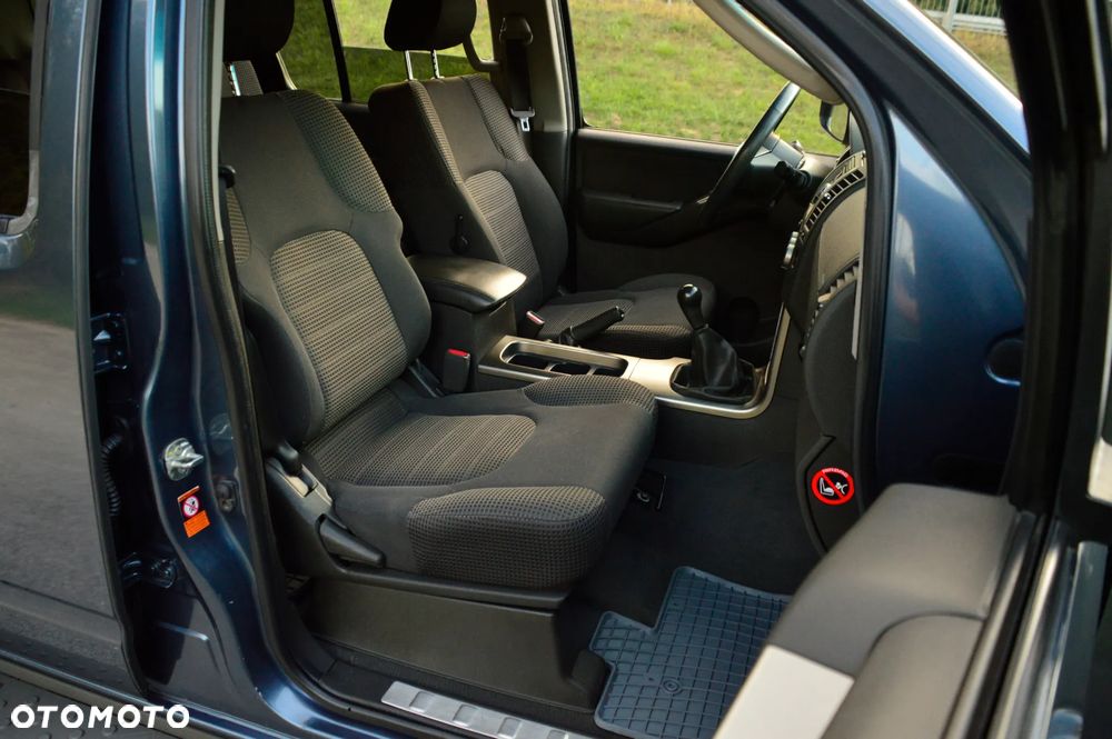 Nissan Pathfinder 2.5 dCi Comfort - 25