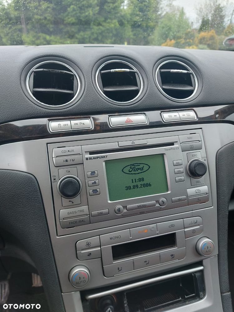 Ford Galaxy 2.0 TDCi Ghia - 15