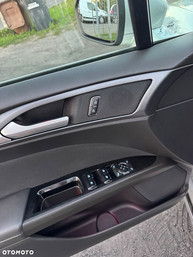 Ford Mondeo - 26