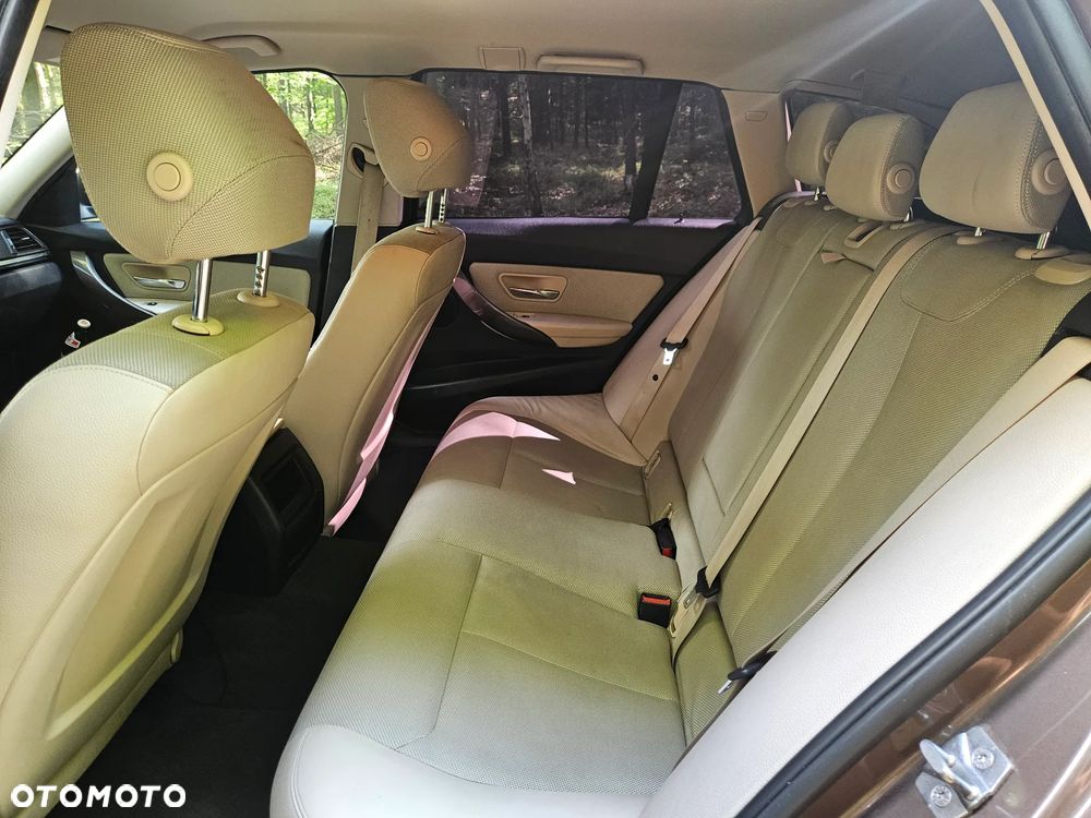 BMW Seria 3 318d Modern Line - 4