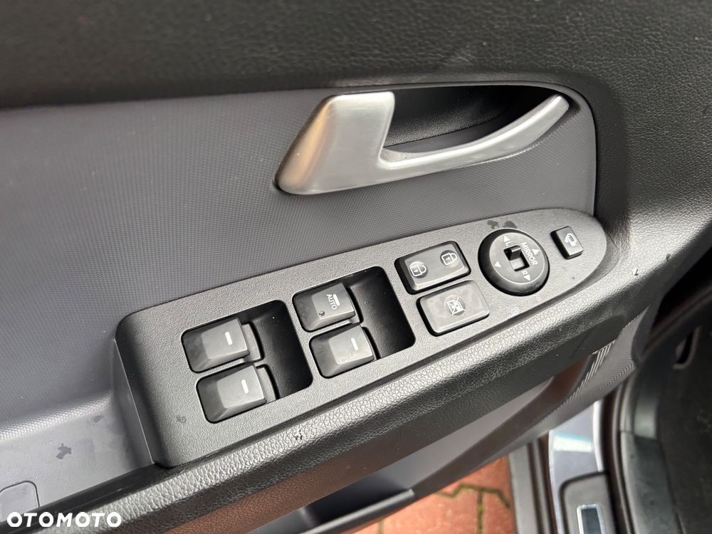 Kia Sportage 1.7 CRDI XL 2WD - 31