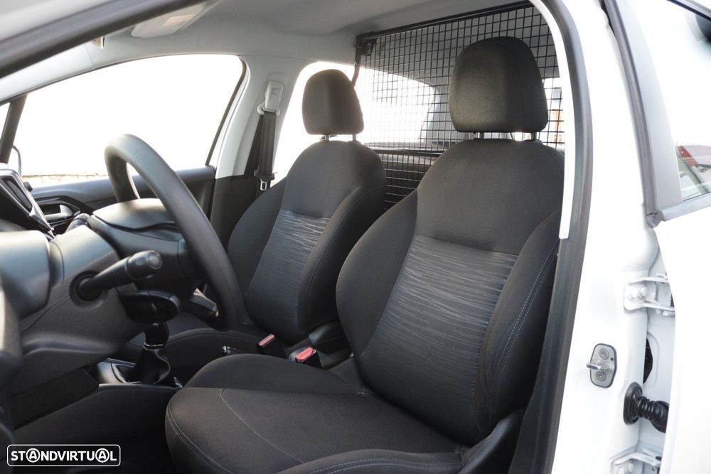 Peugeot 208 Van 1.6 BlueHDI Pack GPS 100cv - 21