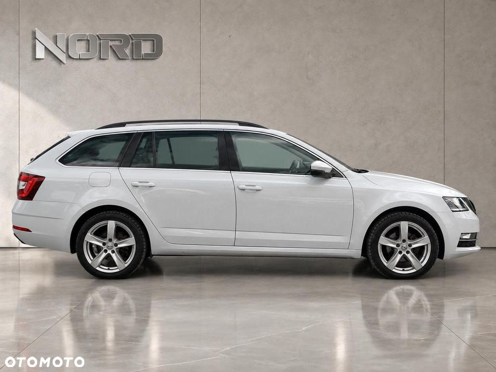 Skoda Octavia 2017 photo 2