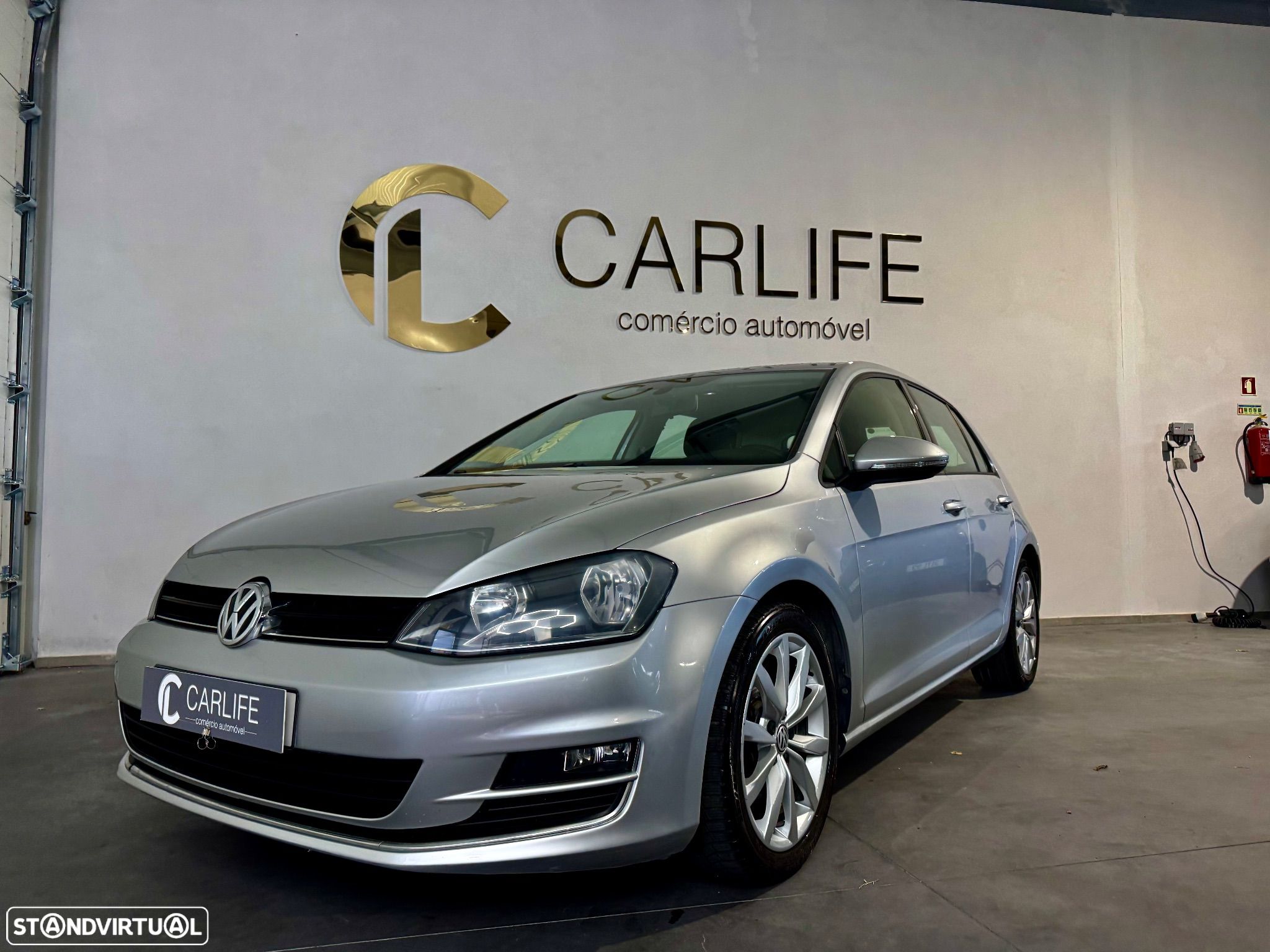 VW Golf 1.6 TDI 4Motion BlueMotion Trendline - 1