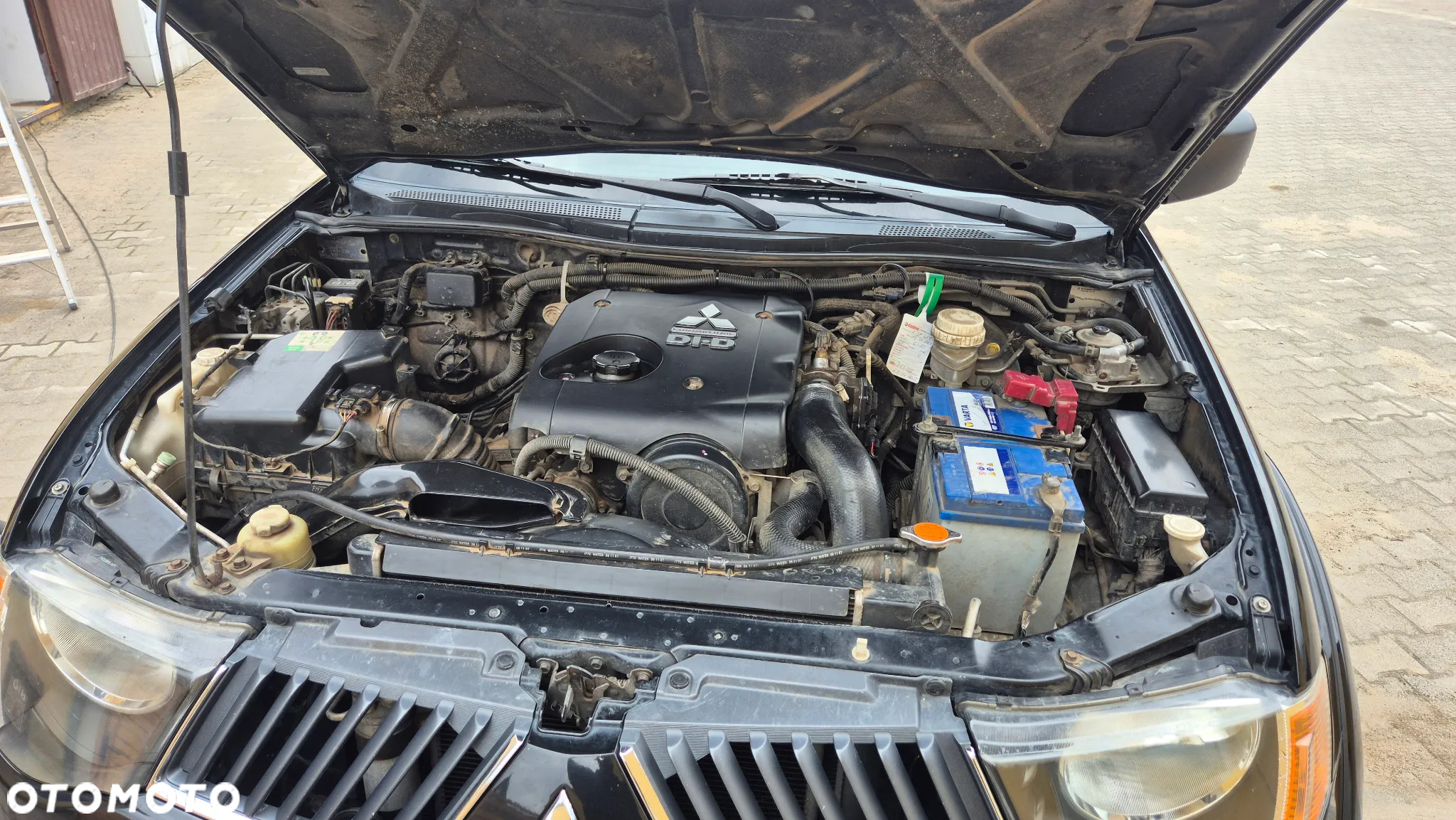 Mitsubishi L200 2.5 DID Intense - 10