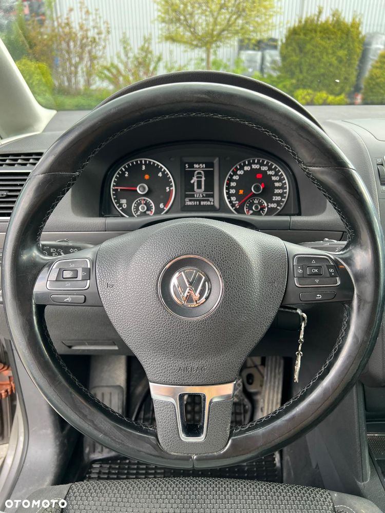 Volkswagen Touran 1.6 TDI DPF Comfortline - 16