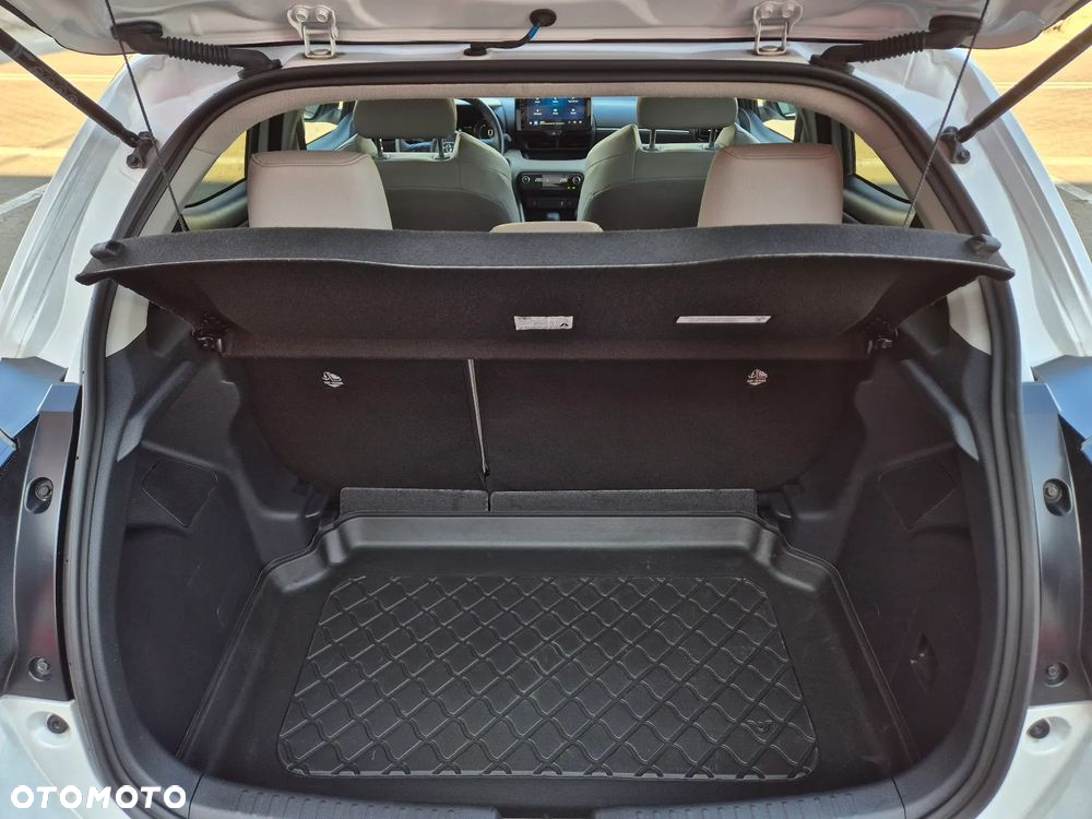 Toyota Yaris Hybrid 1.5 Executive - 28
