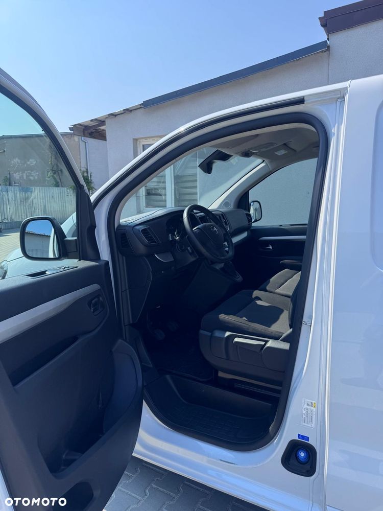 Opel Vivaro - 12