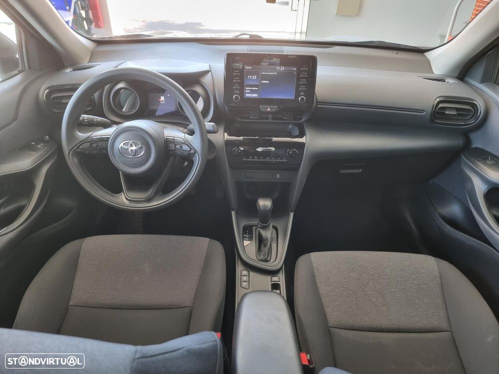 Toyota Yaris Cross 1.5 HDF Comfort - 10