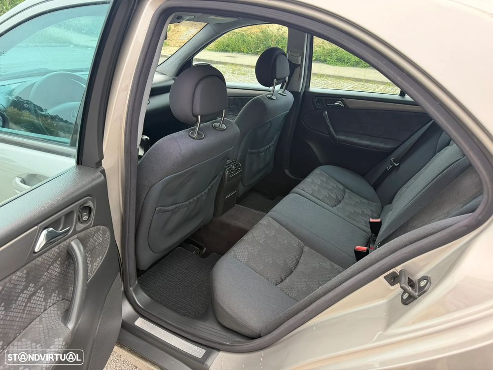 Mercedes-Benz C 220 CDI Avantgarde DPF - 6