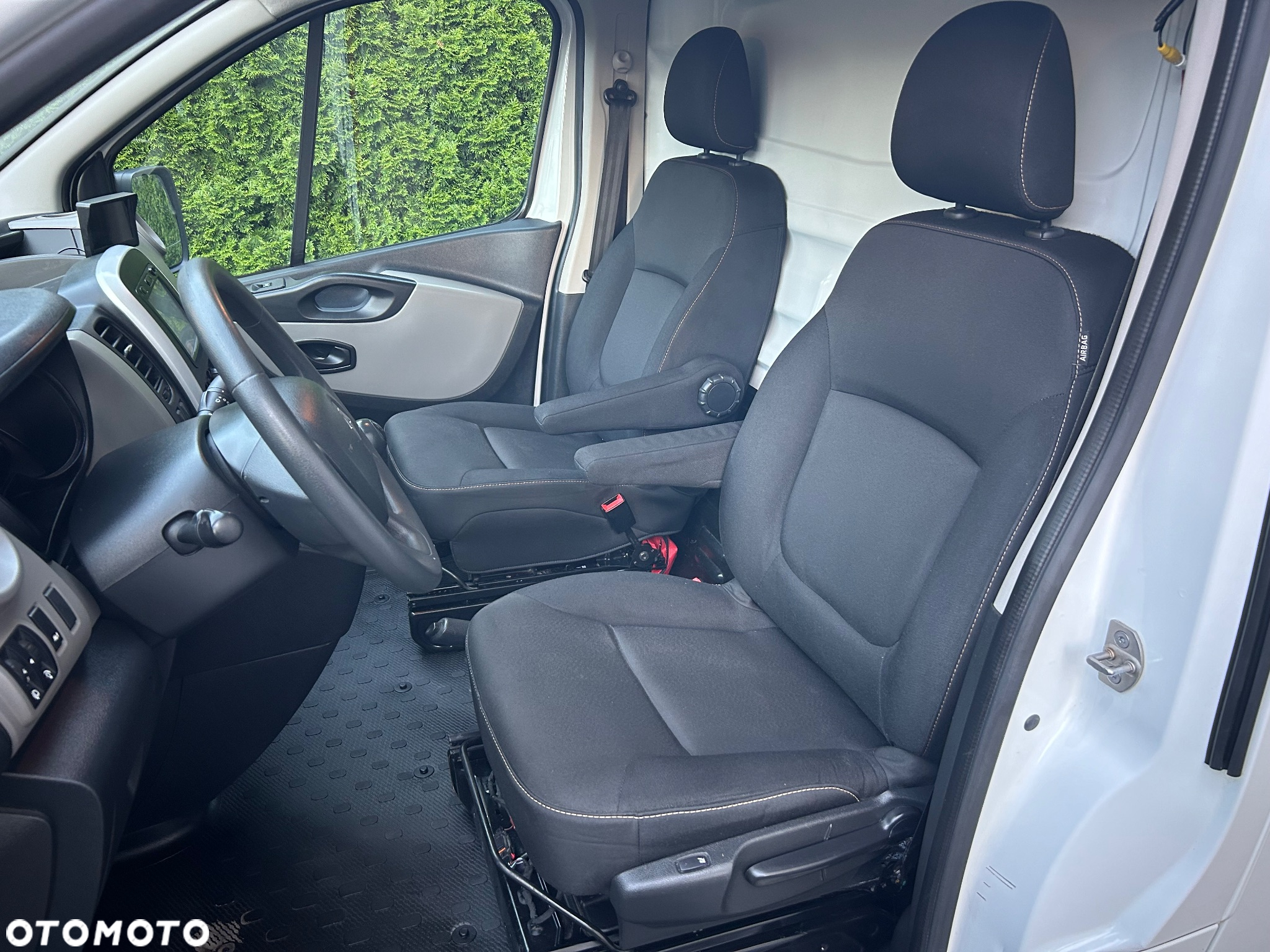 Renault Trafic - 14