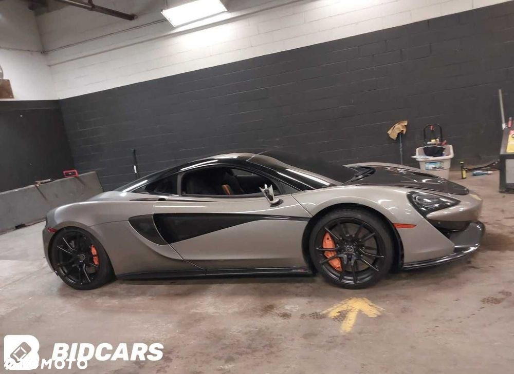 Części z McLaren 570S 3.8L V8 RWD z 2016 roku, wersja USA. - 5