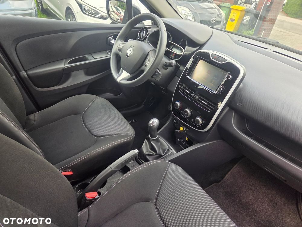 Renault Clio - 13