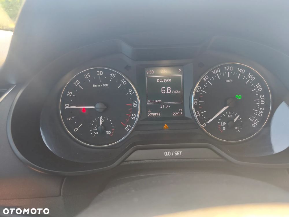 Skoda Octavia 2.0 TDI Ambition DSG - 13