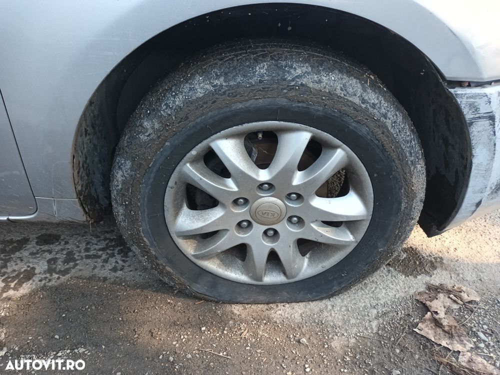 Dezmembrari  Kia CARNIVAL (VQ)  2006  > 2014 - 6