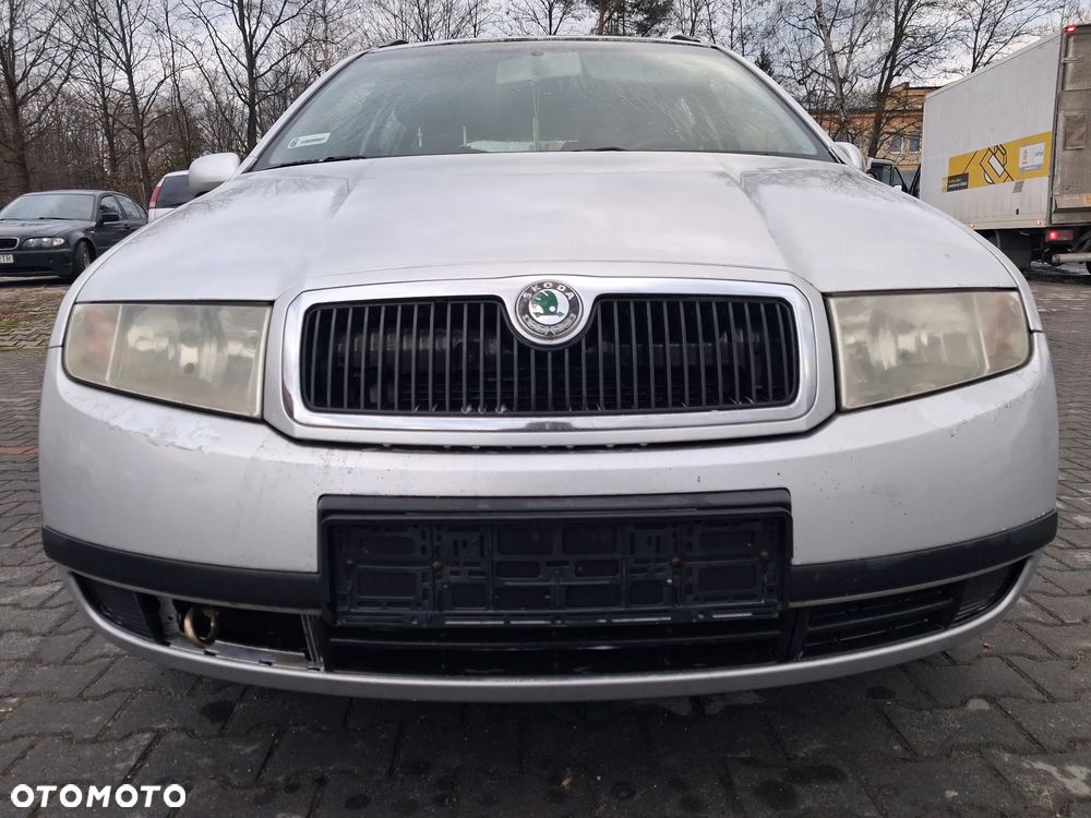 Skoda Fabia 1 1 Kombi 99-08 silnik 1.4 16v BKY skrzynia biegów GRZ klapa drzwi lusterko błotnik 2102 srebrny szyba alternator pompa sterownik maglownica rozrusznik cewka kolektor tłumik wydech belka sanki tapicerka mechanizm lampa reflektor chłodnica przewód wąż panel sterownik stacyjka lewarek konsola wiązka przewód zamek zwrotnica zacisk osłona obudowa podstawa radio przełącznik przepustnica przepływomierz czujnik NA CZĘŚCI WSZYSTKIE CZĘŚCI - 3