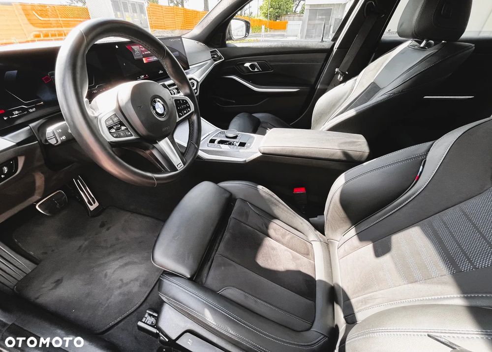 BMW Seria 3 318i M Sport - 11