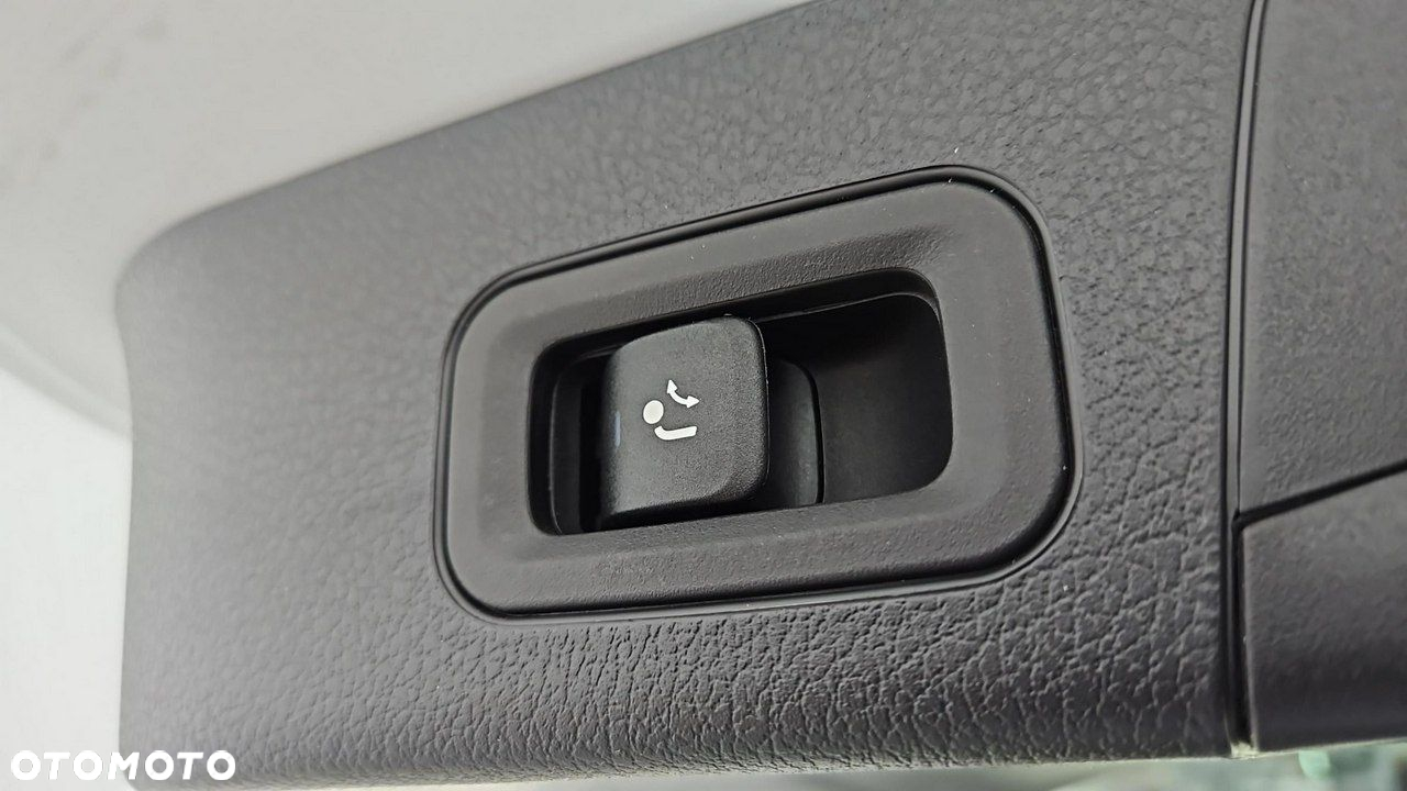 Mercedes-Benz GLB 200 d Progressive 8G-DCT - 27