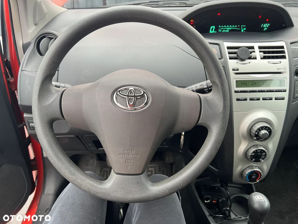 Toyota Yaris 1.0 Terra - 7