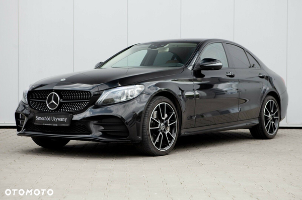 Mercedes-Benz Klasa C 300 4MATIC 9G-TRONIC