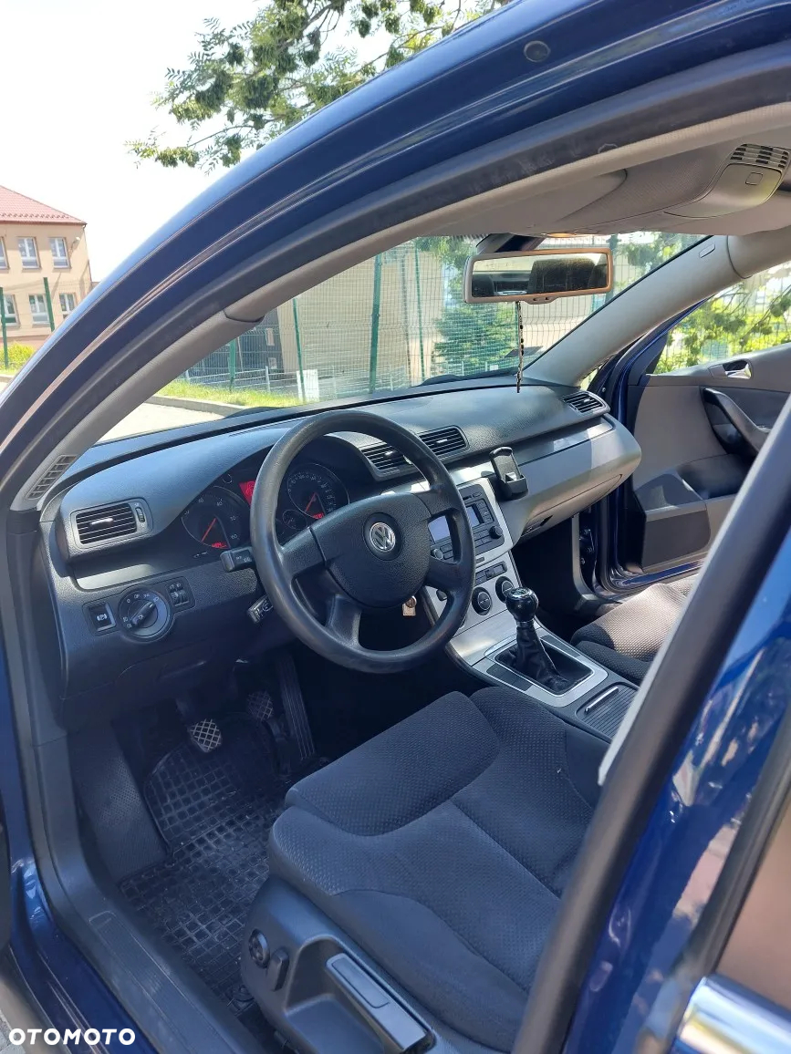 Volkswagen Passat 1.9 TDI Comfortline - 3