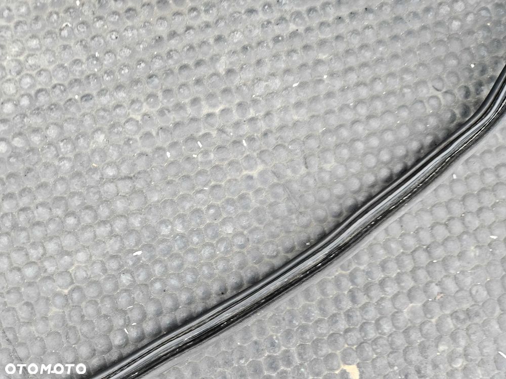 Uszczelka Guma Pokrywy Klapy Bagaznika VW Golf IV 4 Hatchback 3 5 Drzwi - 19