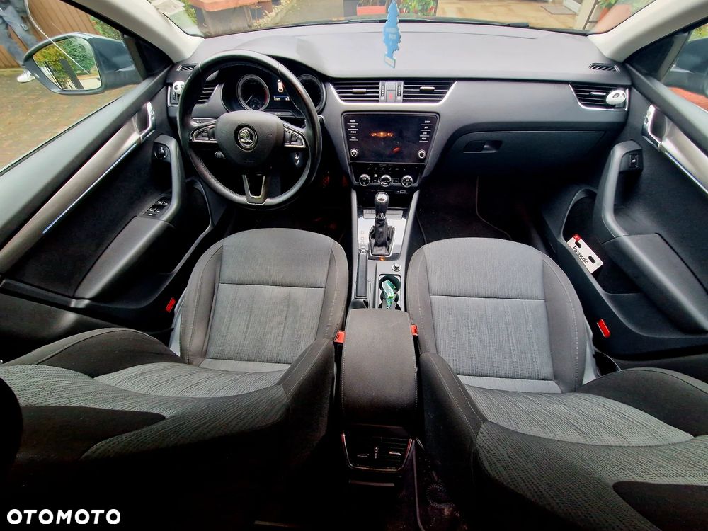 Skoda Octavia 1.4 TSI Style DSG - 9